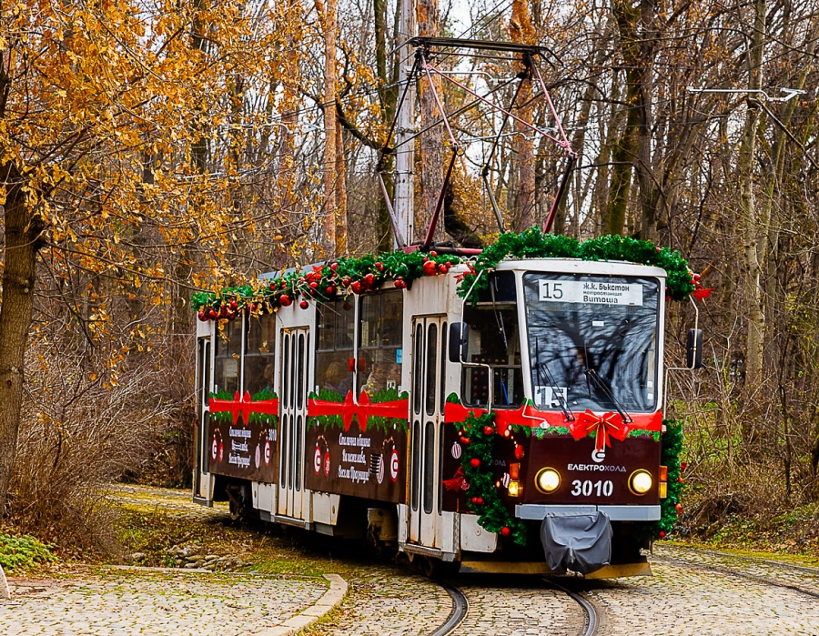  Коледен трамвай на Електрохолд потегли в столицата