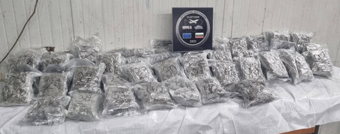 Хванаха марихуана за 400 000 лв. при две проверки на Капитан Андреево