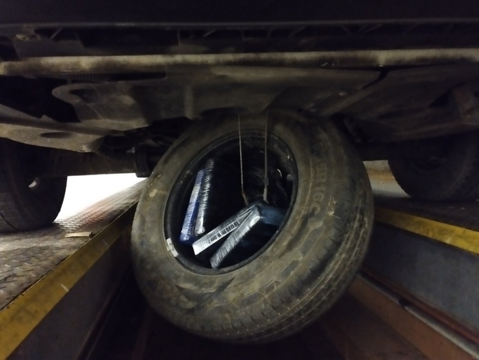 Откриха кокаин в резервната гума на лек автомобил