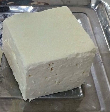 БАБХ : Как да разпознаем качественото бяло саламурено сирене?