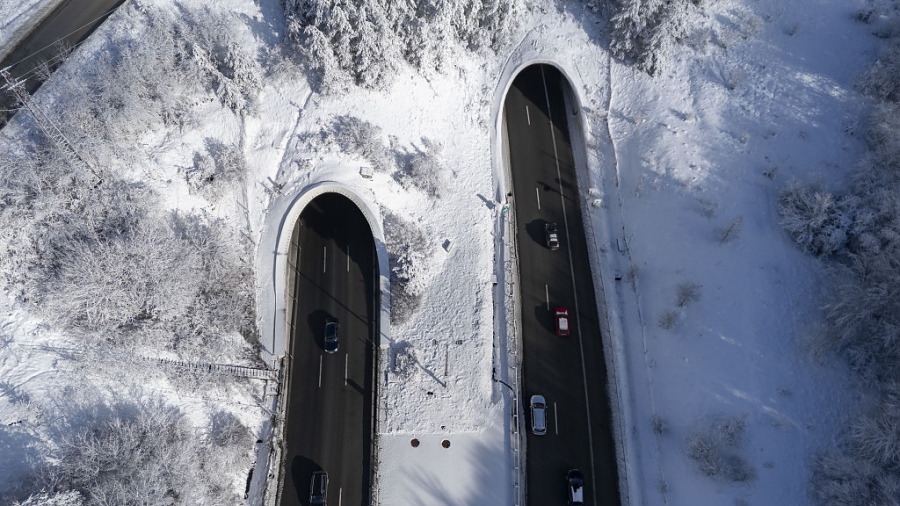 За 4 часа в нощта на вторник срещу сряда ще бъде ограничено движението за ремонт на тунел „Топли дол“