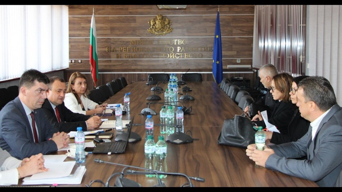 За ускоряване на строителството на пътя Мездра-Ботевград настоя регионалният министър