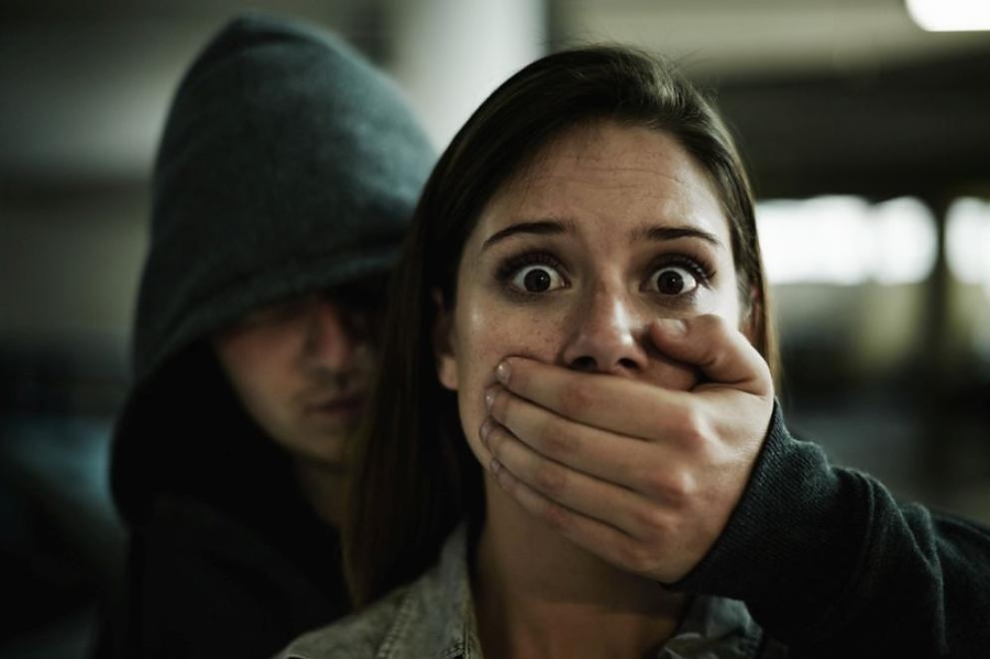 Отвлякоха 18-годишна от бензиностанция на АМ „Струма\