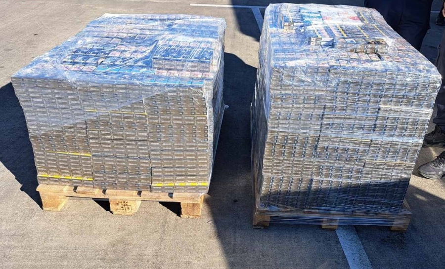 Голямо количество контрабандни цигари в палети с авточасти откриха на МП Капитан Андреево