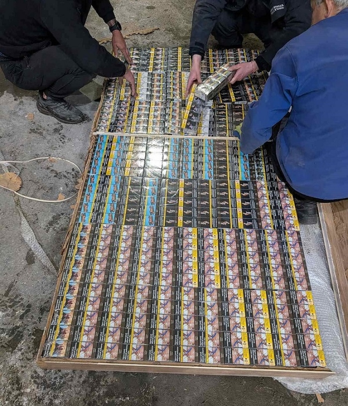 Иззеха голямо количество контрабандни цигари и тютюн на „Лесово“