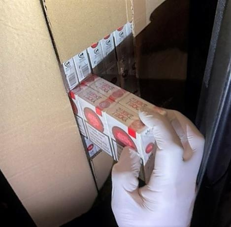 Иззеха 20 000 къса цигари без бандерол