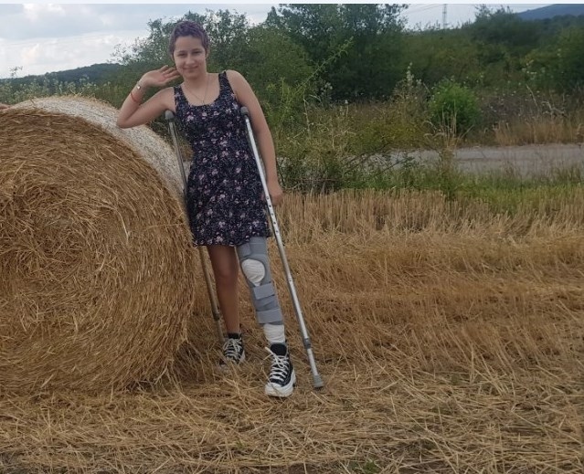 15-годишнaта Лили  се нуждае от спешна животоспасяваща операция в Германия