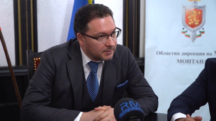 Даниел Митов във Видин и Монтана: \"Култът към мутри и чалга води до локалите\"