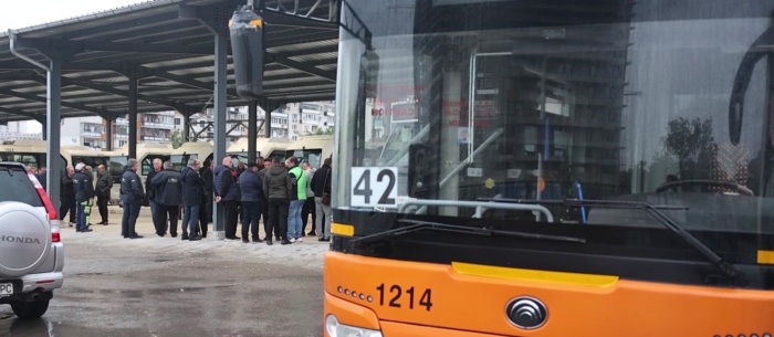 Край на стачката: София отново с градски транспорт