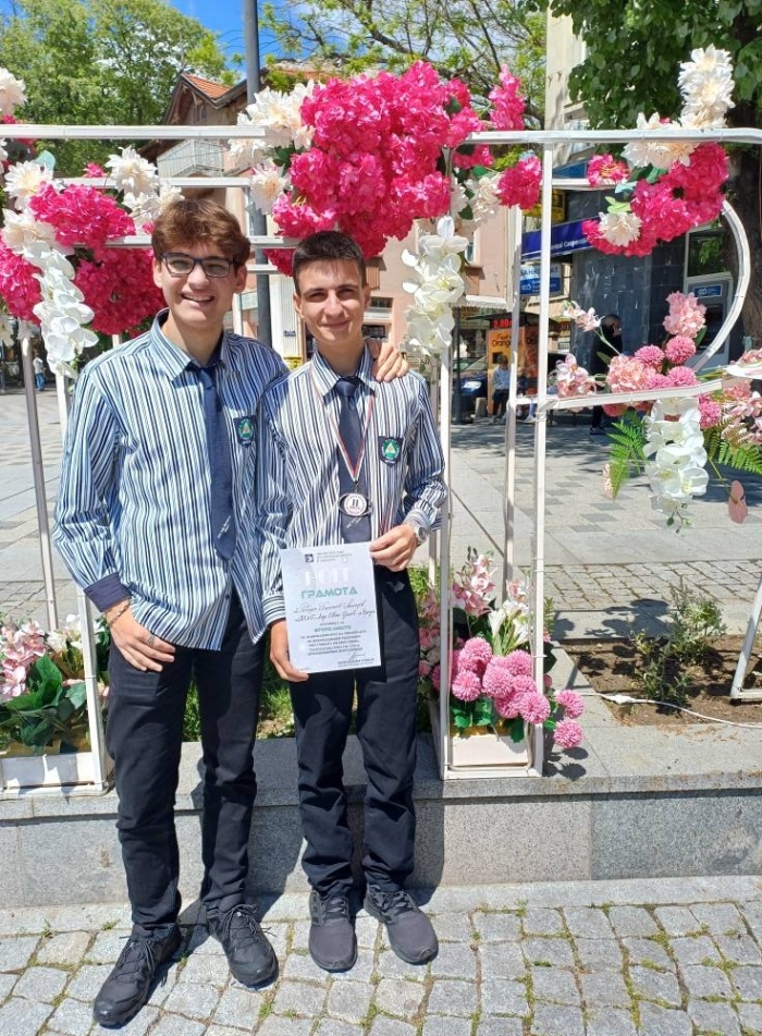 Успехи на младите програмисти от ППМГ- Враца