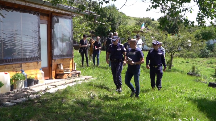 Акция Описват: незаконните постройки край язовир „Огоста”