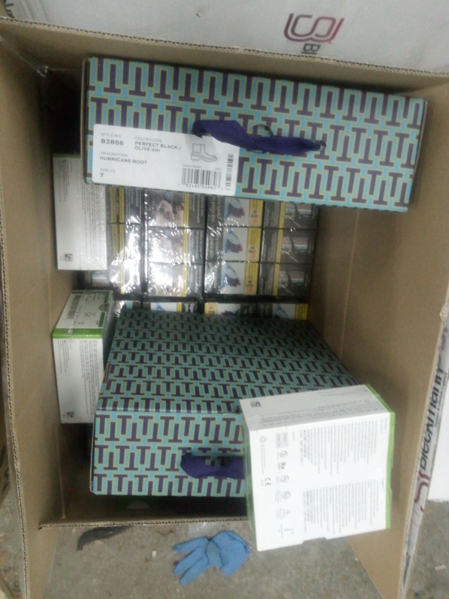 Близо 94 000 къса цигари откриха митническите служители в кашони с медицински изделия