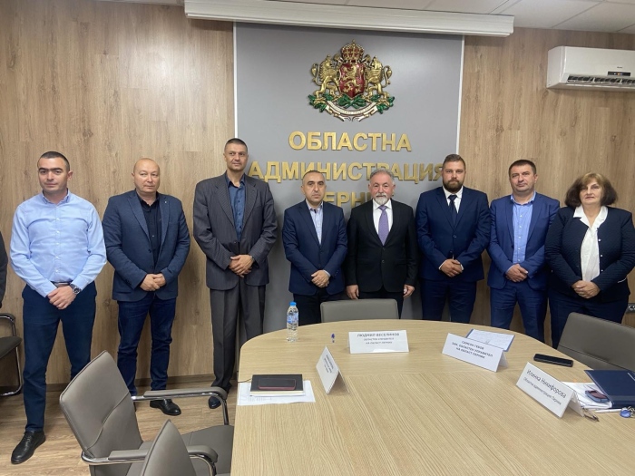 Ръководството на Електрохолд представи приоритетите за развитие на мрежата и обслужването на клиенти в област Перник