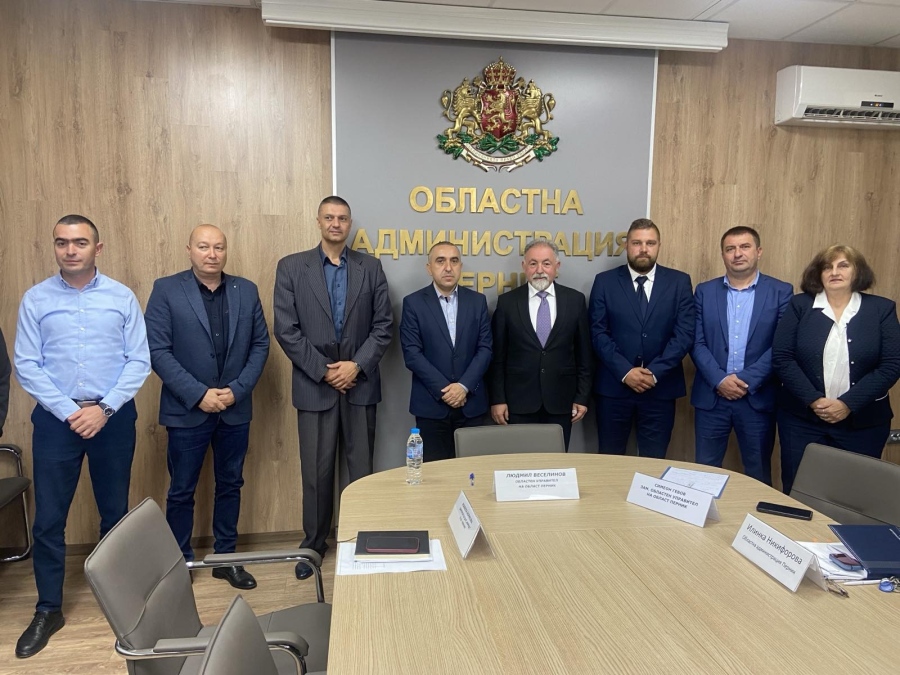 Ръководството на Електрохолд представи приоритетите за развитие на мрежата и обслужването на клиенти в област Перник