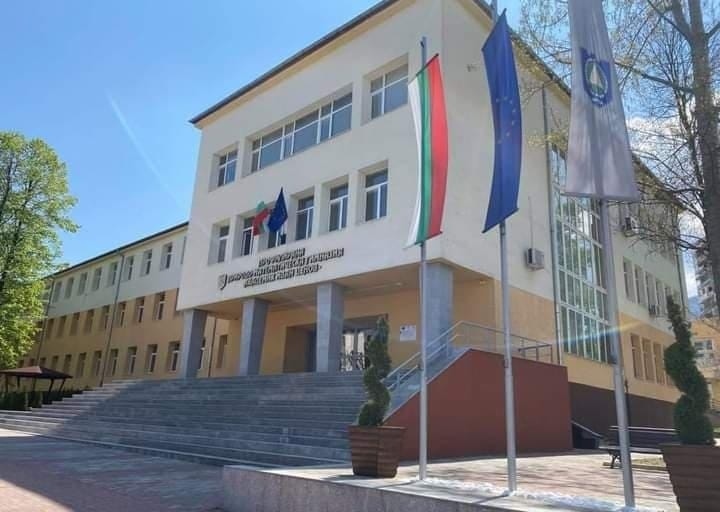 Възпитаниците на ППМГ - Враца отново с отлични резултати на матурите