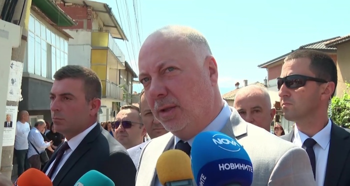 Евакуацията на българите от Израел - премиерът Желязков: „Конкретен план има“.