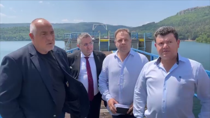 „Да кажат евала на Бойко!“: Борисов възмутен от демократичната опозиция