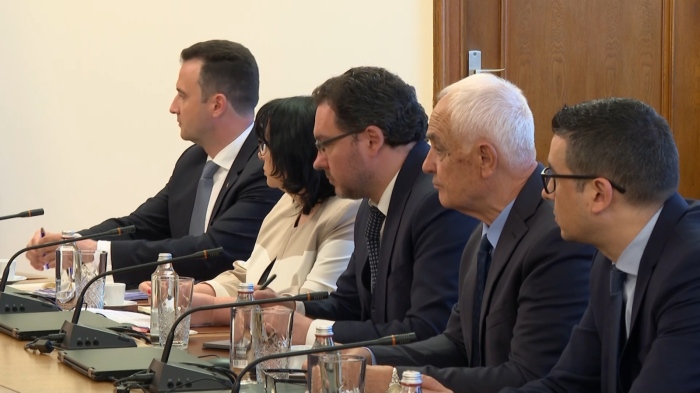 Заради ситуацията в Близкия изток - А. Запрянов: \"Няма пряка военна заплаха за България\"