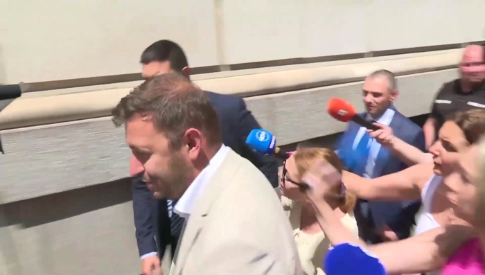 След напускането на ПП: Зам. -кмета на София бе изведен с полиция 