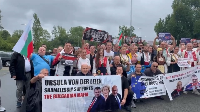 Автопоход до Брюксел срещу еврото, корупцията и мафията