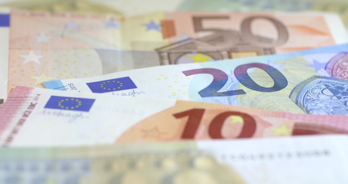 Пътят към еврозоната: Решават дали курсът лев - евро да остане същият