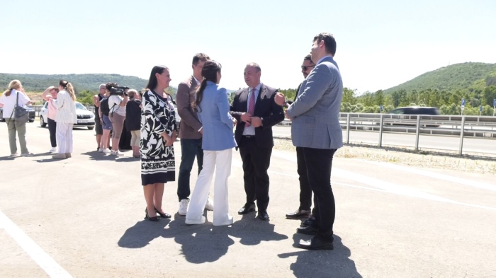 Пътят Мездра - Ботевград е отворен: Облекчиха тежкотоварния трафик в Северозапада