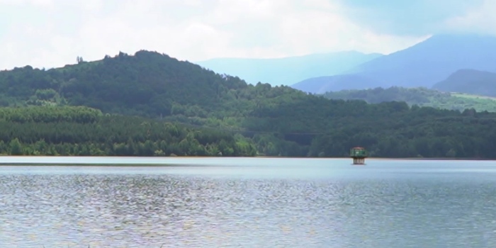 Заради засушаването: Кметове забраняват поливки и миене на коли