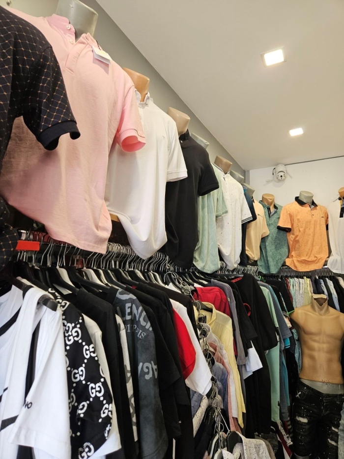 При акция иззеха над 700 фалшиви маркови дрехи и аксесоари