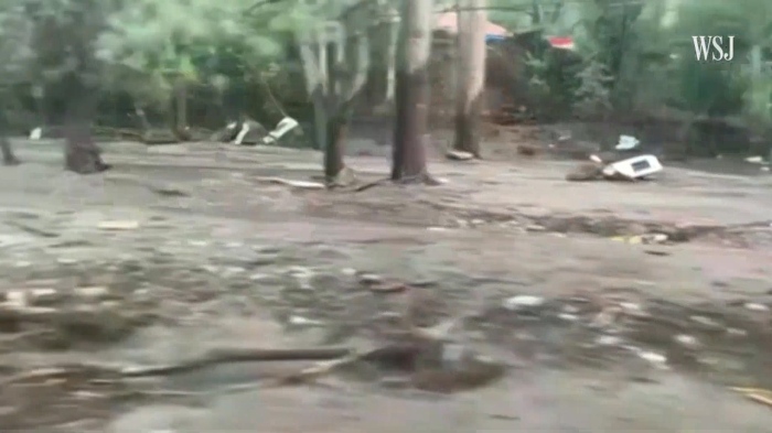 Опустошително наводнение в Ню Мексико: Има загинали, сред които и деца