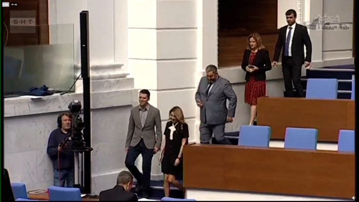 Четвъртият вот на недоверие: ПП ще се включи в подкрепата му, за ДБ не е ясно