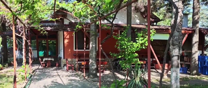 12 са разкритите нелегални хосписи досега: Над 400 души са изведени от тях