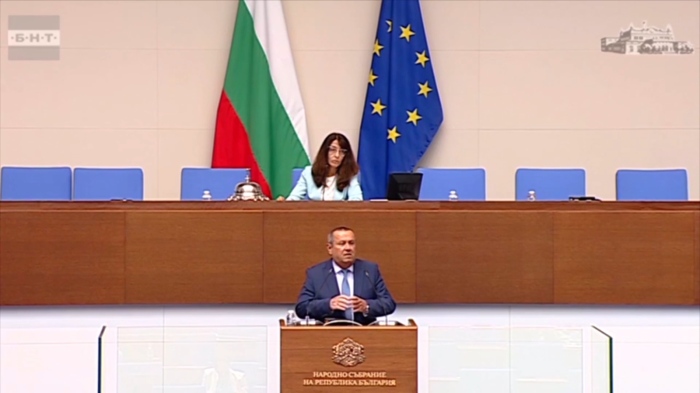 На първо четене: Депутатите приеха Закона за еврото 