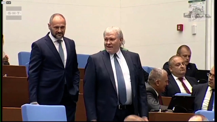 Потвърдено: Пети вот на недоверие през септември