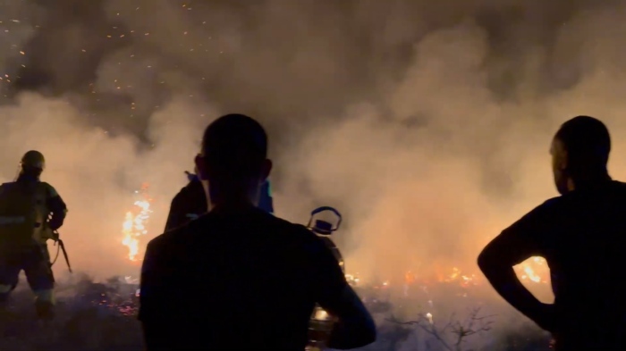 \"По-малко приказки, повече действия\". Президентът Радев поиска мерки за справяне с пожарите