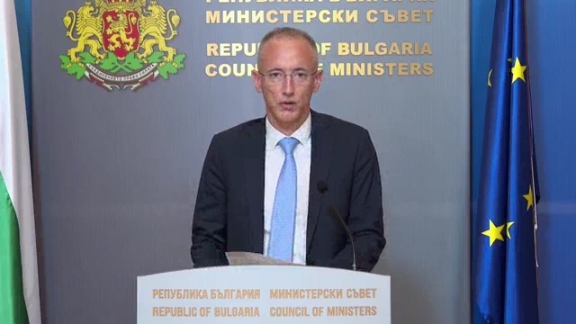 Още средства за образованието. За уязвимите групи и учениците в дуална форма на обучение