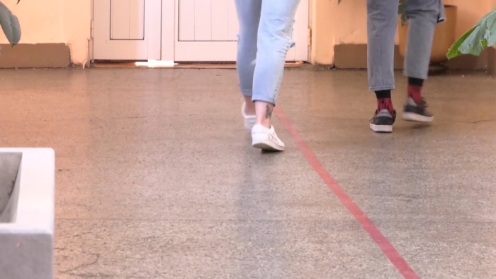 До 25 август: Зрелостниците трябва да заплатят здравна осигуровка