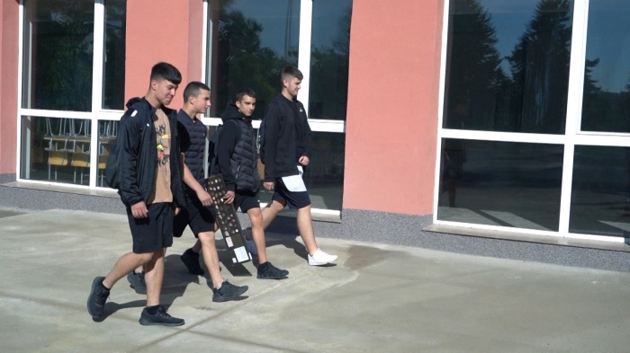 Поправителна матура по БЕЛ: Над 6 000 зрелостници се явиха на изпита