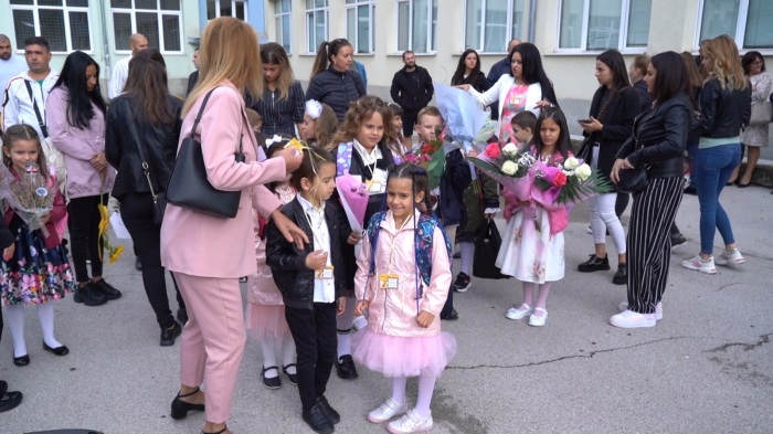 Над 550 първокласници във Врачанско: Планират и отварянето на нова ясла