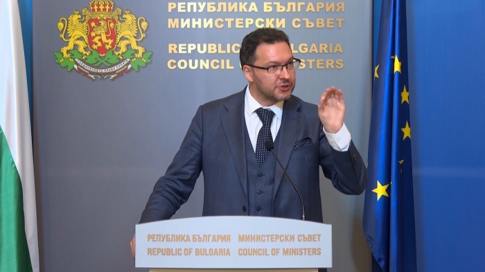 Време за отговори: Даниел Митов с коментар по обвиненията за побоя в Русе 