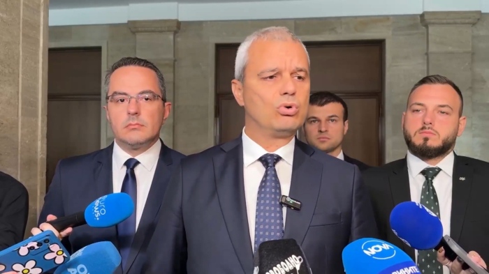 \"Възраждане\" търси подкрепа за вота си: Очаква отговор от ПП-ДБ, МЕЧ и АПС