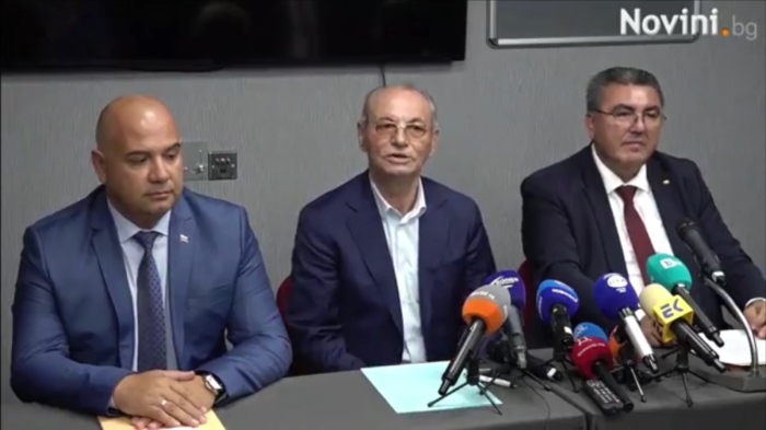 Ахмед Доган представи новия си проект: Регистрират АПС като политическа партия 