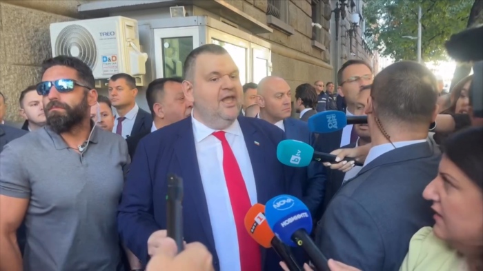 Сблъсък пред НС: ПП-ДБ спря достъпа на Борисов и Пеевски