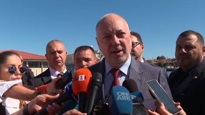 Примерът Желязков за вота на недоверие: \"Правителството получи ново доверие\"