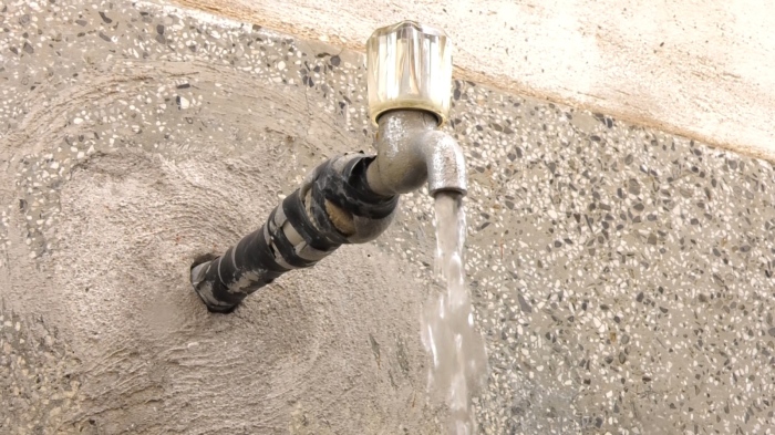 От държавния резерв: Правителството предоставя питейна вода за селата в нужда