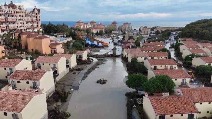 Незаконното строителство в \"Елените\" влезе в НС: ПП-ДБ готвят законопроект, който да разгледа случая 