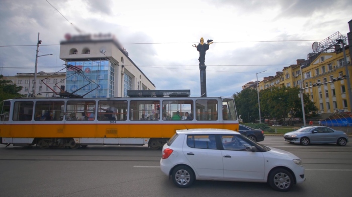 Против поскъпването на паркирането в столицата: Пеевски: \