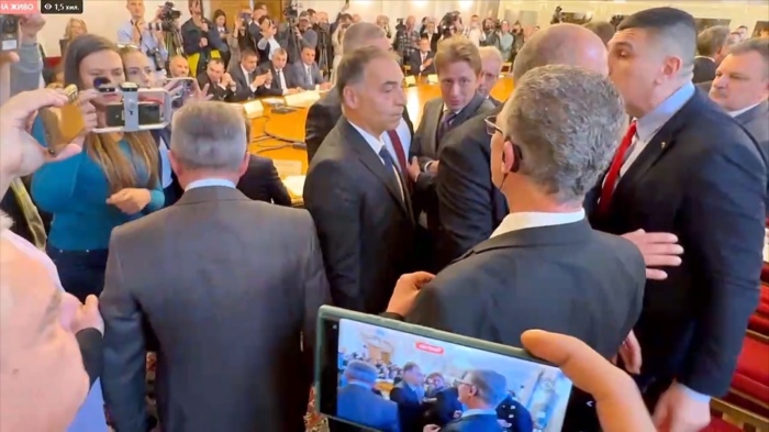 Почти до бой за план-сметката: Напрежение и блокаж на комисията по бюджет и финанси 