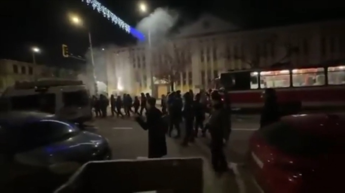 Желязков с апел за мирни протести