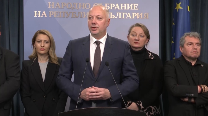 Кабинетът \"Желязков\" подаде оставка след безпрецедентните протести в страната 