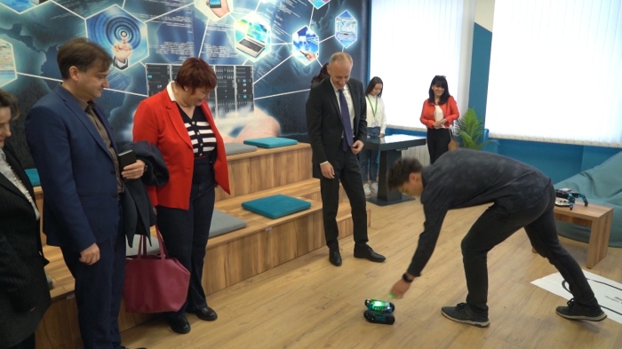 110 години гимназиално образование в Монтана: Образователният министър откри STEM център